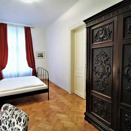 Residence Salvator - By Prague City Apartments Екстер'єр фото