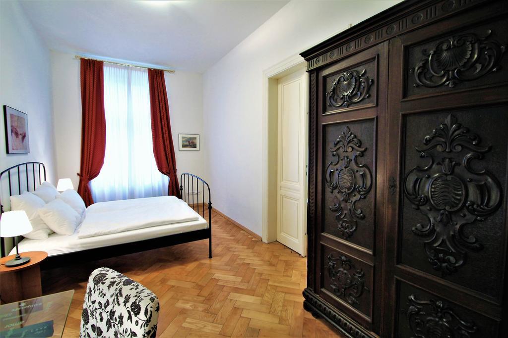 Residence Salvator - By Prague City Apartments Екстер'єр фото
