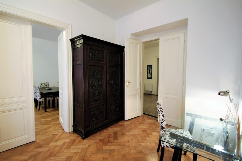 Residence Salvator - By Prague City Apartments Екстер'єр фото