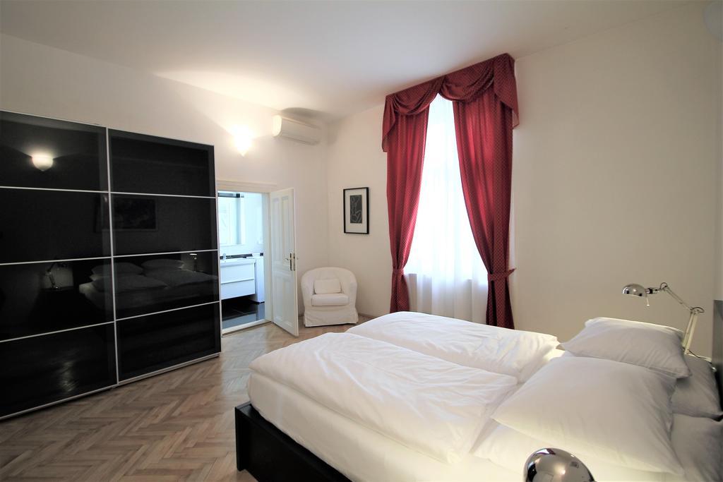 Residence Salvator - By Prague City Apartments Екстер'єр фото